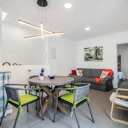 Loft With Solarium Lägenhet Telde